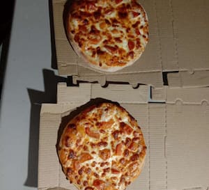 The Hot Pizza Sector 63 Noida The Hot Pizza Sector 63 Noida